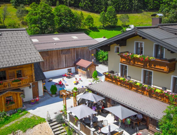 Vacation farm Halmgut in sunny location