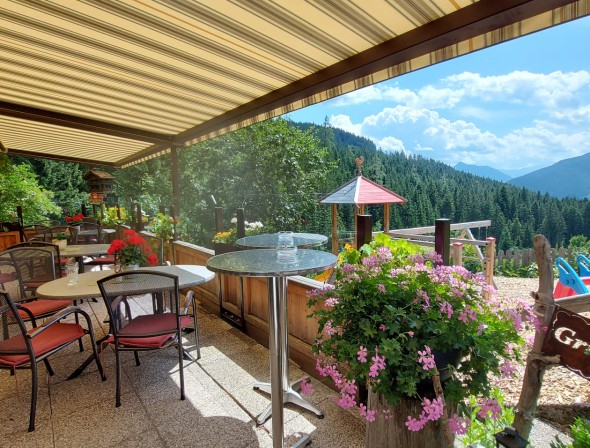 Sun terrace on the Halmgut